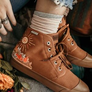 BANGS Sunrise Mountain High Top Sneakers Vegan Embroidered Fall Size Women’s 8.5